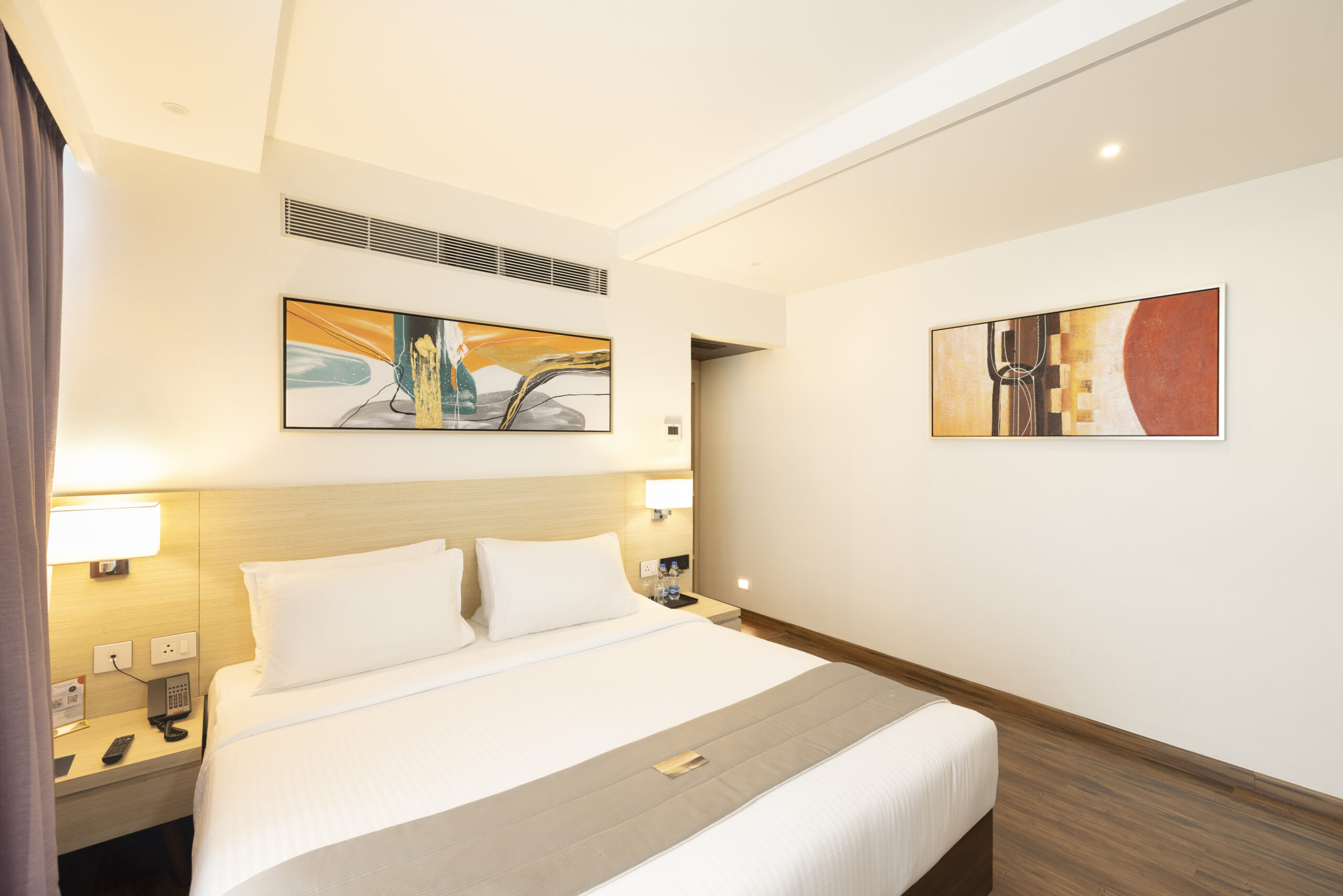 The Palomar by Crossway Hotel Deluxe Room