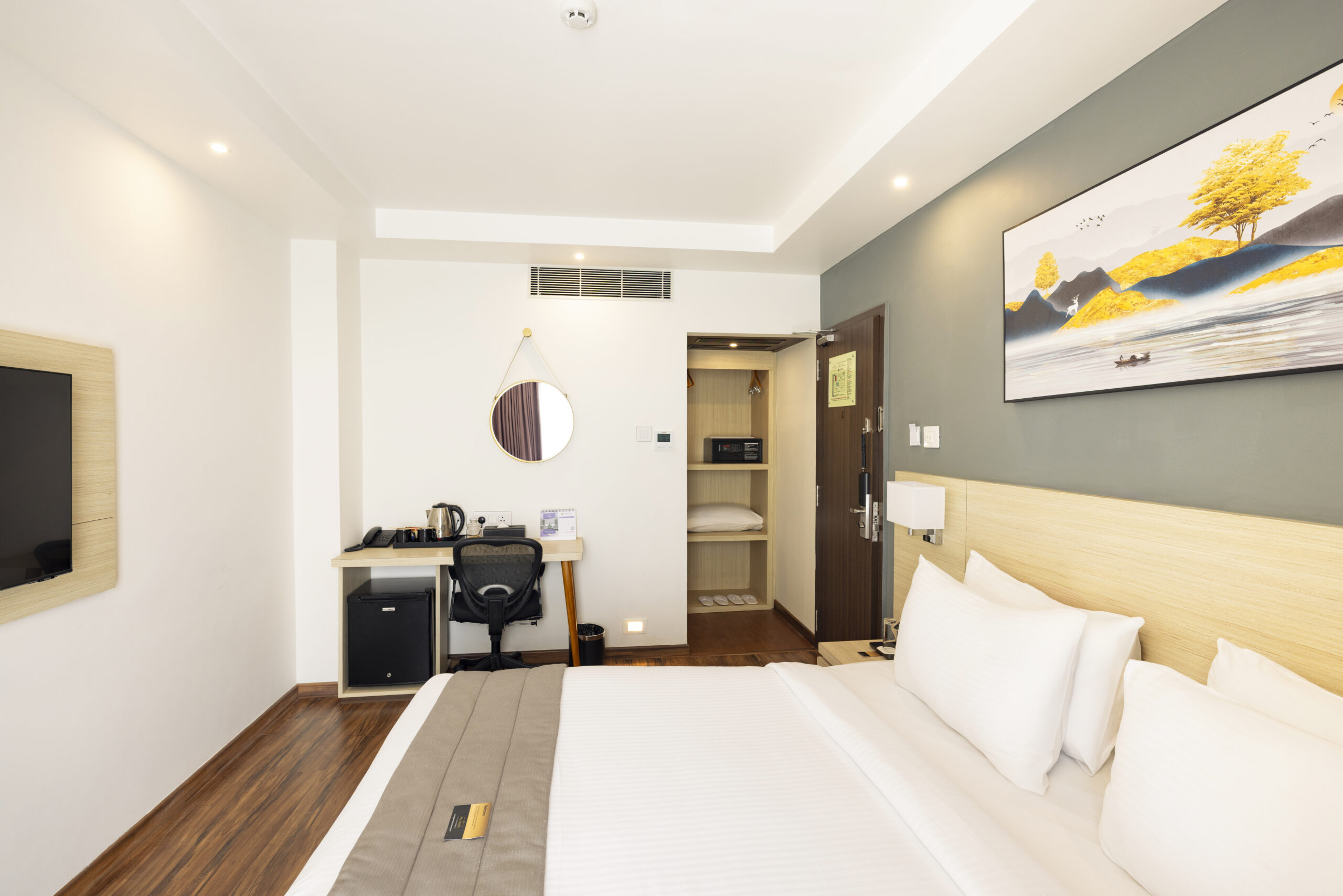 The Palomar by Crossway Hotel Superior Room